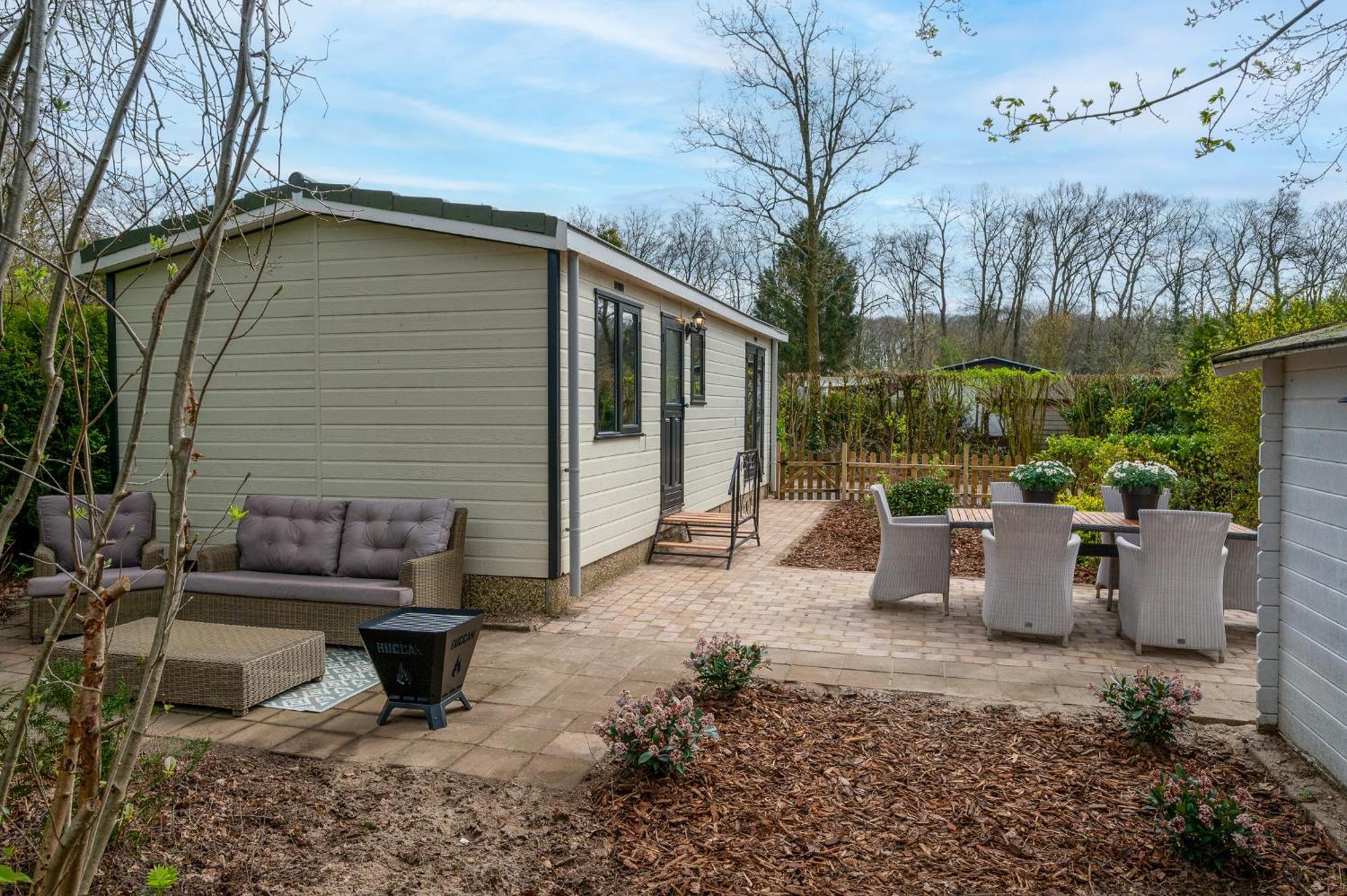 Hotel Chique Chalet Met Zicht Over De Weilanden Op De Veluwe Epe Exterior foto
