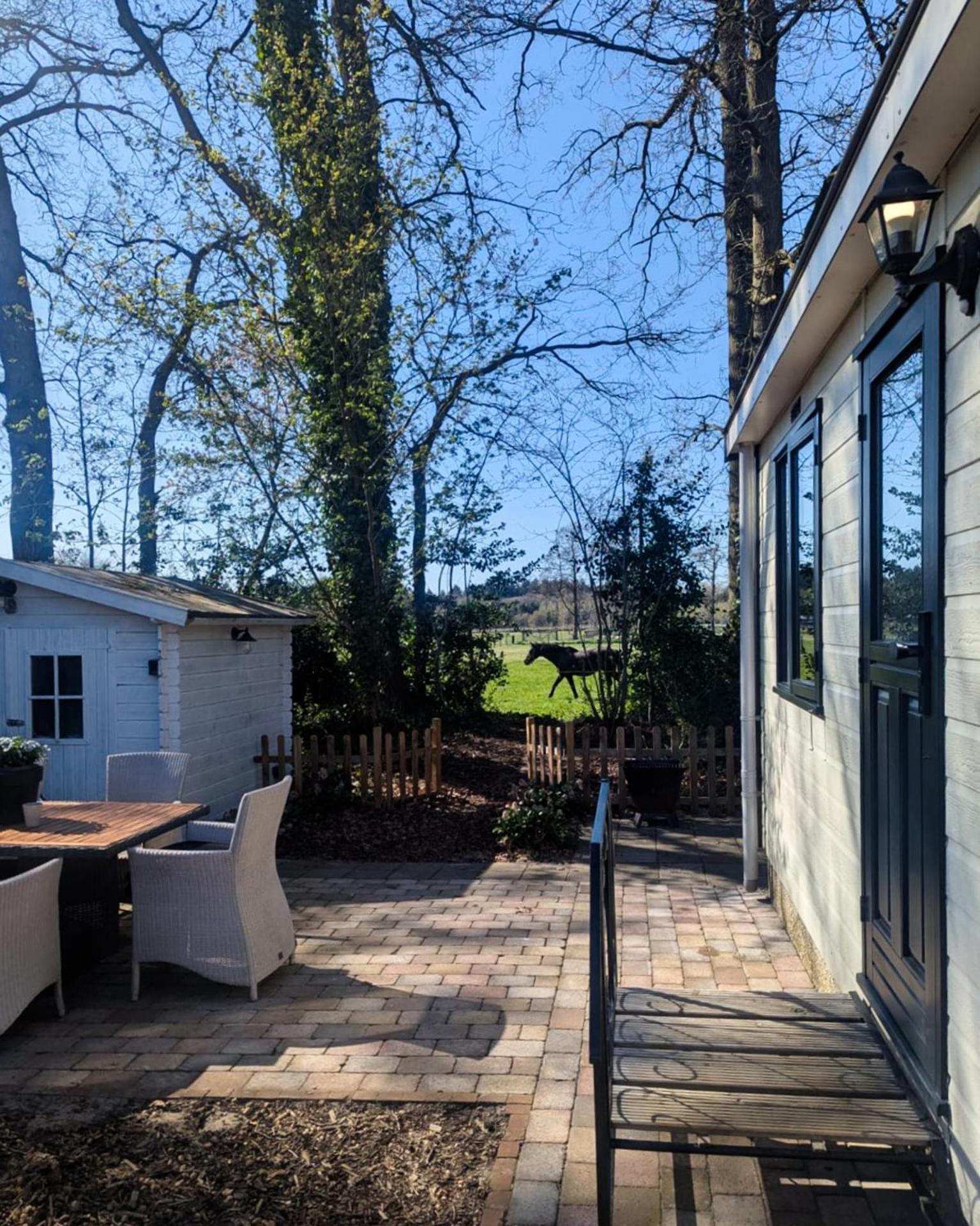 Hotel Chique Chalet Met Zicht Over De Weilanden Op De Veluwe Epe Exterior foto